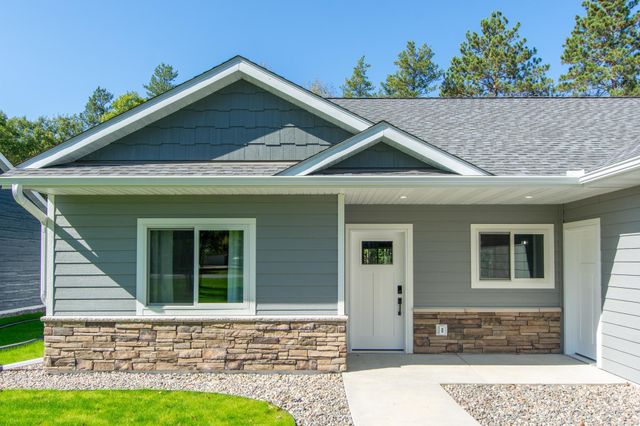 L4 B2 Oakwood Drive, Baxter, MN 56425