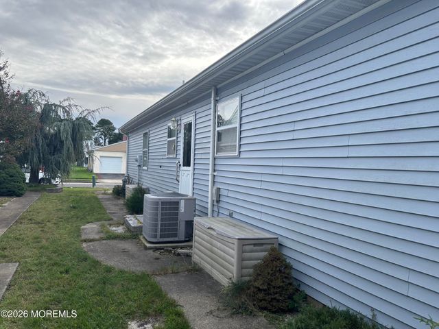 2 Tropicana Court, Toms River, NJ 08757