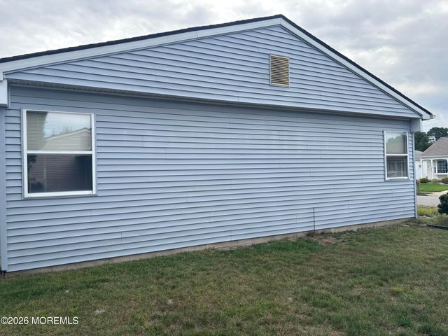 2 Tropicana Court, Toms River, NJ 08757