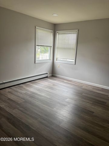2 Tropicana Court, Toms River, NJ 08757