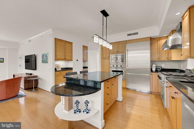 7710 WOODMONT AVE #211, Bethesda, MD 20814