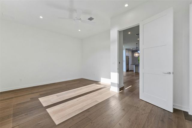 2518 Sutherland ST, Austin, TX 78746