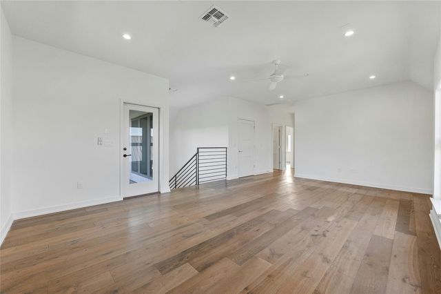2518 Sutherland ST, Austin, TX 78746
