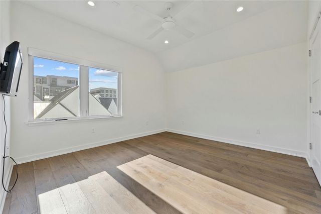 2518 Sutherland ST, Austin, TX 78746