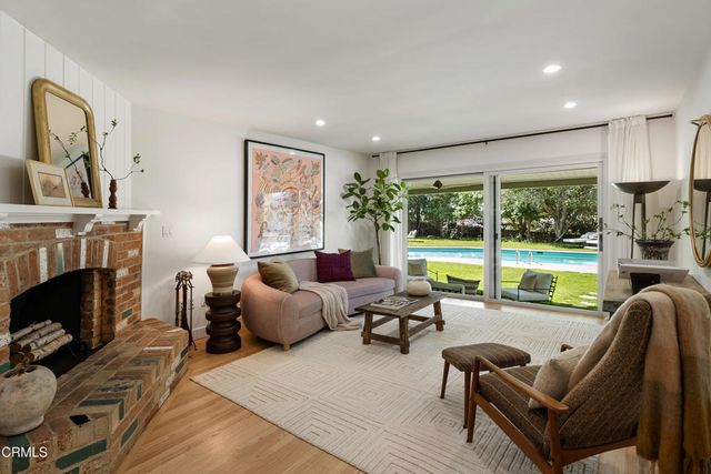2376 Pickens Canyon Road, La Crescenta, CA 91214