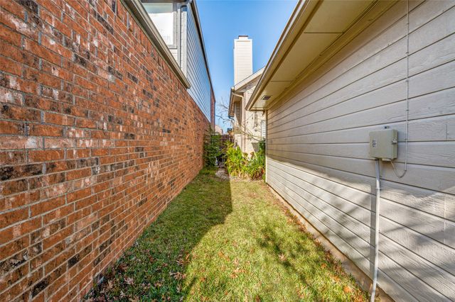 6012 Lloyd Court, Dallas, TX 75252