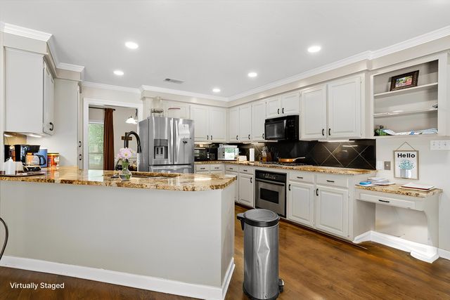 14 Summer Place Cir., Hattiesburg, MS 39402