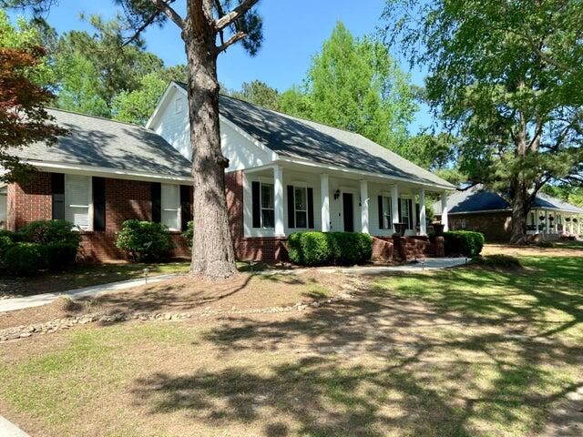 14 Summer Place Cir., Hattiesburg, MS 39402