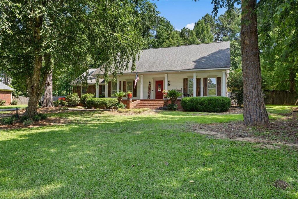 14 Summer Place Cir., Hattiesburg, MS 39402