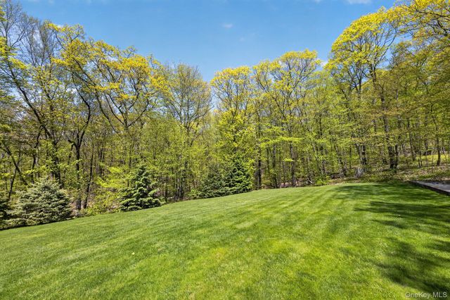 35 Crest Road, Cold Spring, NY 10516