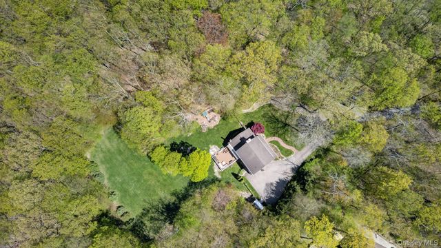 35 Crest Road, Cold Spring, NY 10516