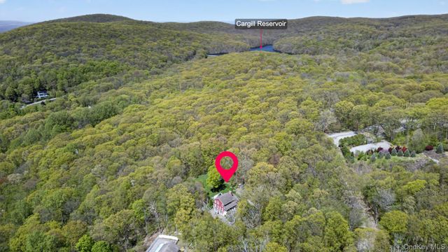 35 Crest Road, Cold Spring, NY 10516