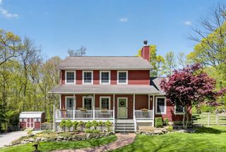 35 Crest Road, Cold Spring, NY 10516