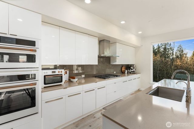 9504 179th Avenue Pl E, Bonney Lake, WA 98391