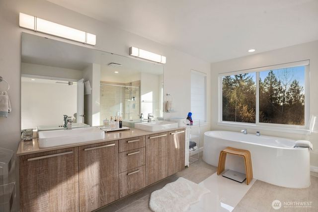 9504 179th Avenue Pl E, Bonney Lake, WA 98391