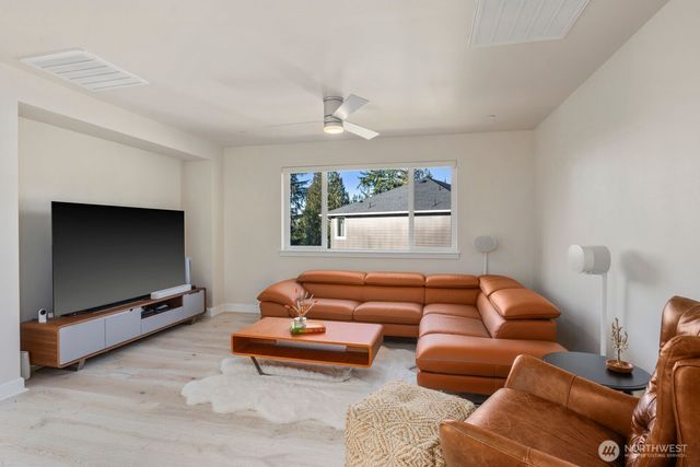 9504 179th Avenue Pl E, Bonney Lake, WA 98391