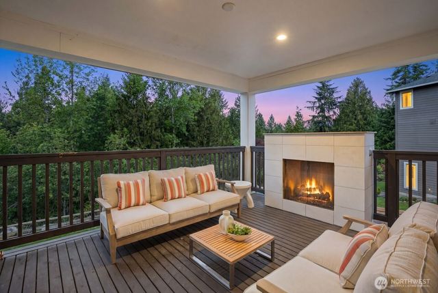 9504 179th Avenue Pl E, Bonney Lake, WA 98391