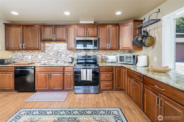 3718 Sequim Dungeness Way, Sequim, WA 98362