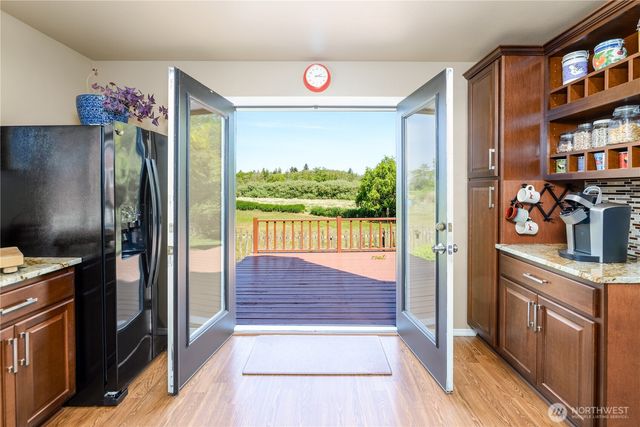 3718 Sequim Dungeness Way, Sequim, WA 98362