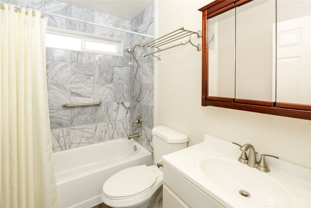 3718 Sequim Dungeness Way, Sequim, WA 98362