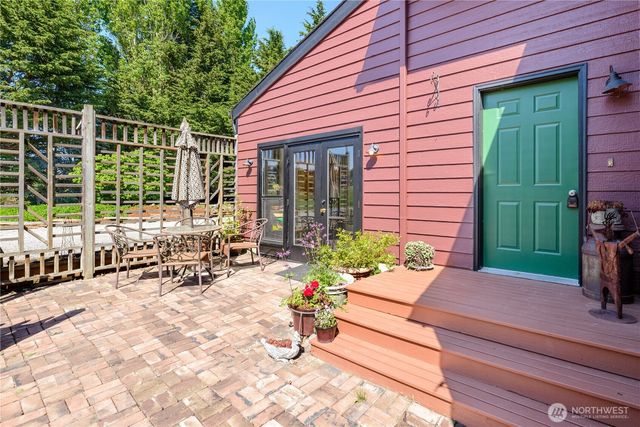 3718 Sequim Dungeness Way, Sequim, WA 98362
