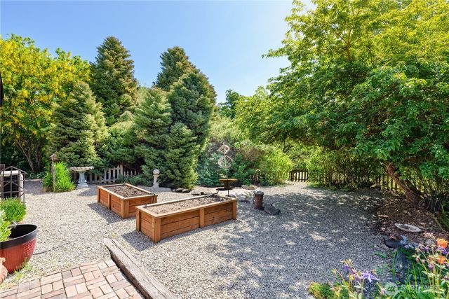3718 Sequim Dungeness Way, Sequim, WA 98362