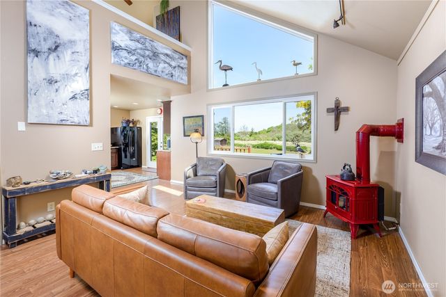 3718 Sequim Dungeness Way, Sequim, WA 98362