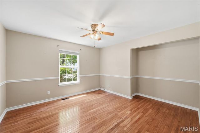 3808 Pine Forest Lane, St Charles, MO 63304