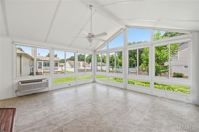 3808 Pine Forest Lane, St Charles, MO 63304