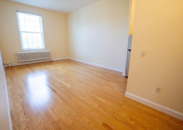 16 Balmoral Street 417, Andover, MA 01810