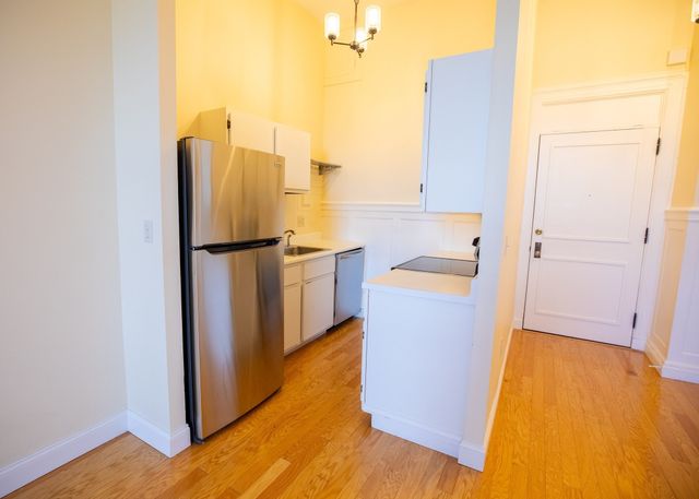16 Balmoral Street 417, Andover, MA 01810