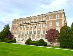 16 Balmoral Street 417, Andover, MA 01810