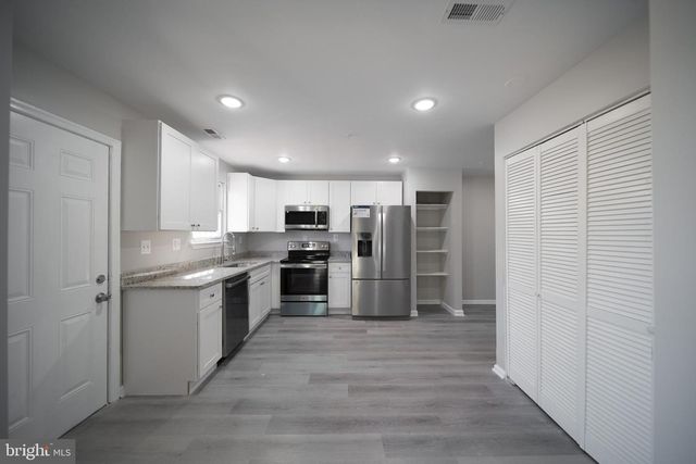 1061 48TH PL NE, Washington, DC 20019