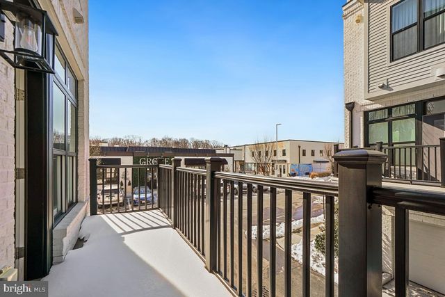 11300 EMERALD PARK RD, Potomac, MD 20854