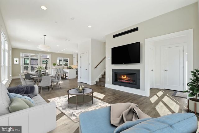 11300 EMERALD PARK RD, Potomac, MD 20854