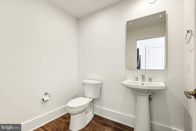 11300 EMERALD PARK RD, Potomac, MD 20854