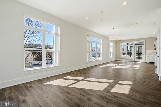 11300 EMERALD PARK RD, Potomac, MD 20854