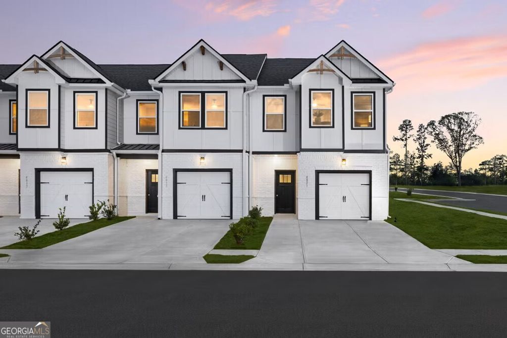 5296 Magnolia Grove Way, Gainesville, GA 30504