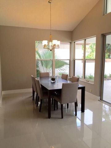 5463 NW 20th Avenue, Boca Raton, FL 33496