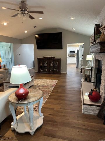 202 Turkey Trot Court, Jacksonville, AR 72076