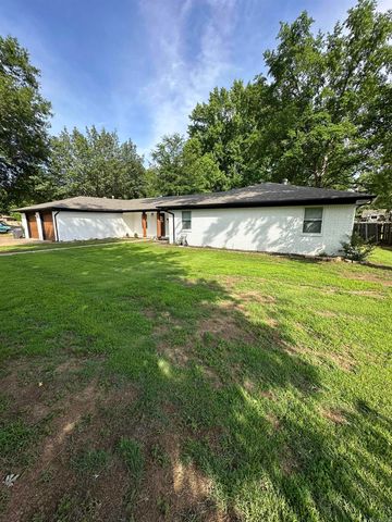 202 Turkey Trot Court, Jacksonville, AR 72076