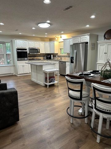 202 Turkey Trot Court, Jacksonville, AR 72076