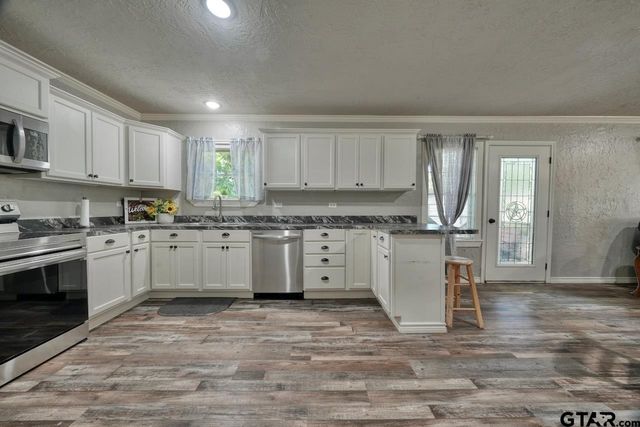 508 N Tyler St, Big Sandy, TX 75755