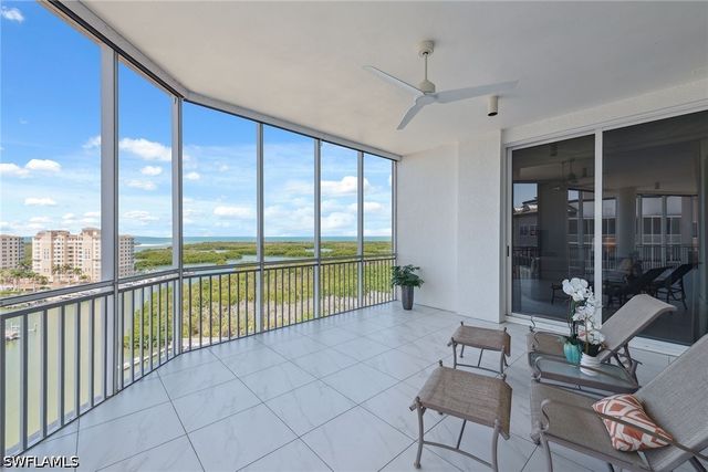 13675 Vanderbilt DR 1105, Naples, FL 34110