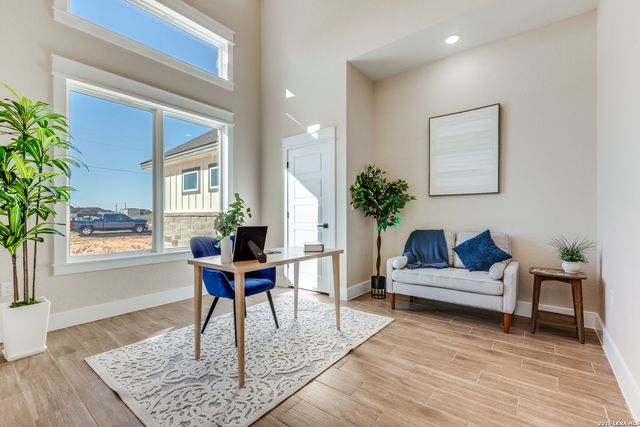 139 Sunset, La Vernia, TX 78121