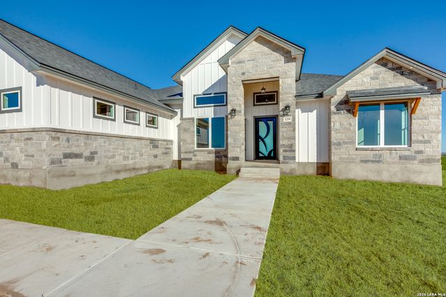 139 Sunset, La Vernia, TX 78121