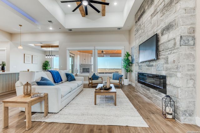 139 Sunset, La Vernia, TX 78121