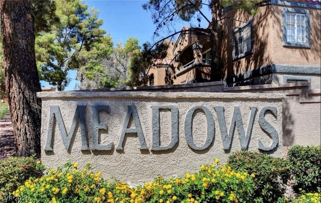 220 Mission Newport Lane 201, Las Vegas, NV 89107