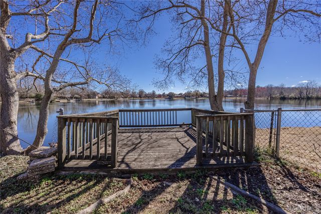 7248 Waters Edge ., Montgomery, AL 36117