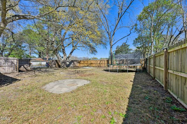 712 Fairground Road, Dunn, NC 28334
